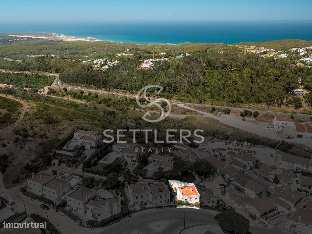 Moradia T4 geminada com piscina - Malveira da Serra-40