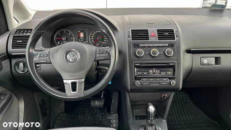 Volkswagen Touran 2.0 TDI DPF Highline DSG - 19