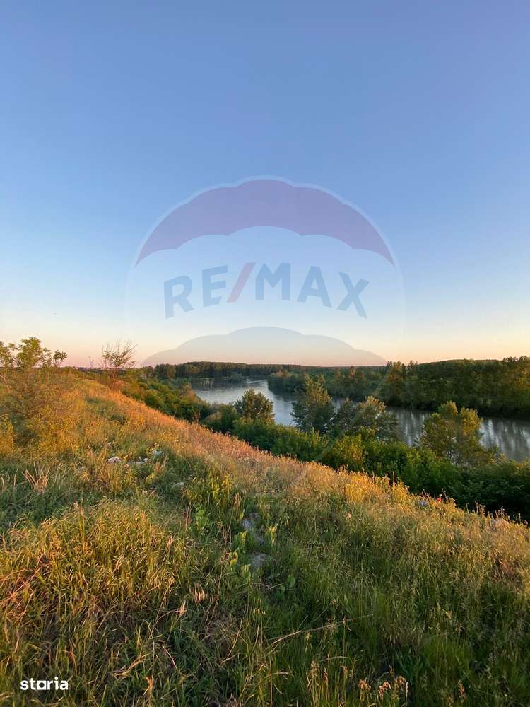 Teren 2,500mp Malu Mare / Strada BECHETULUI-0