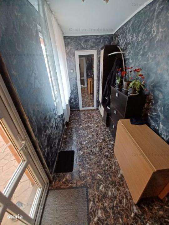 CALITATE P+1+M 300mp construiti TOTUL NOU Mobilat Chercea - Imagine principală: 4/18