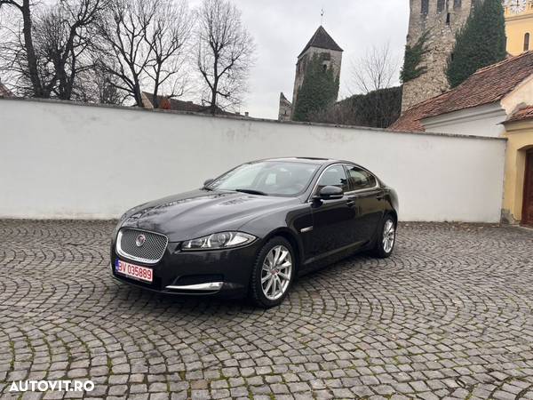 Jaguar XF 2.2D Luxury - 3