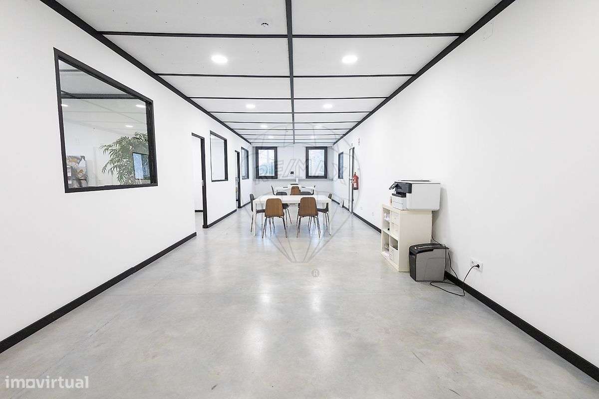 Armazém  para arrendamento - Grande imagem: 3/34