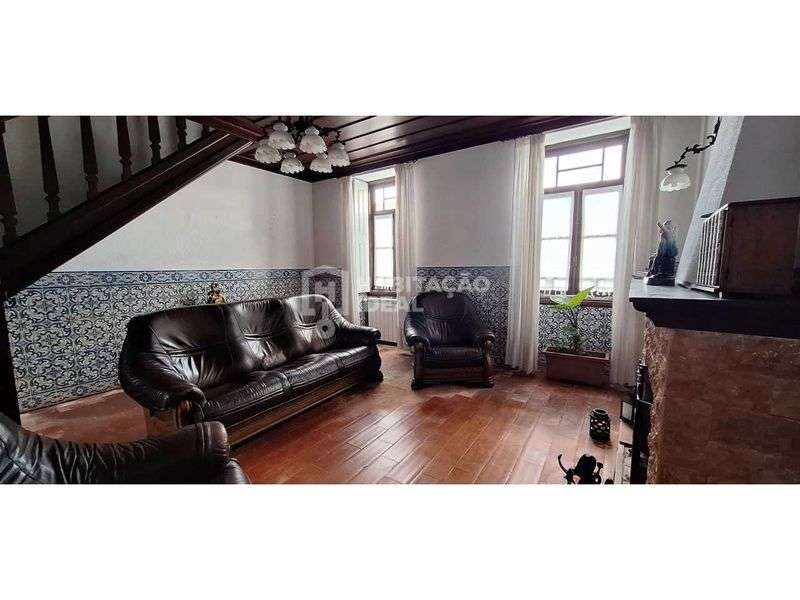 Moradia T4 a poucos kms do centro de Vagos - Grande imagem: 4/6