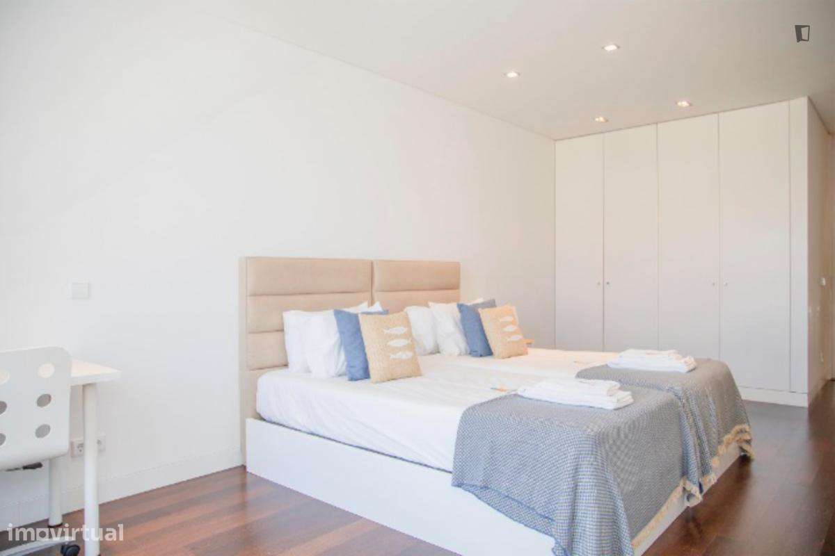 Apartamento com 1 quartos - localizado em Vitória Porto - Grande imagem: 3/6