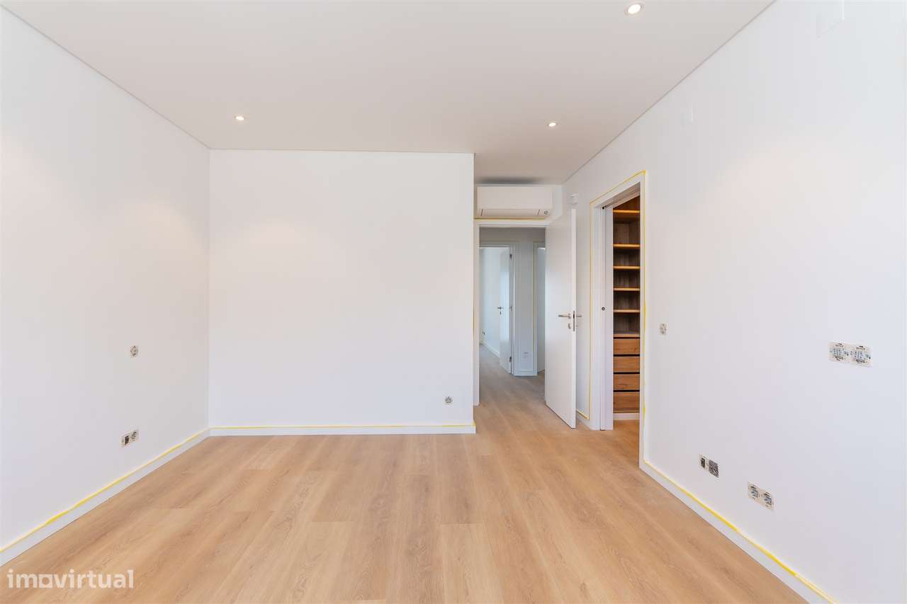 Moradia de 4 assoalhadas na Amoreira, Alcabideche, Cascais - Grande imagem: 5/41