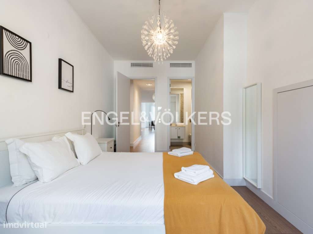 Amplo T2 com vista sobre o rio em Santos Design District-12