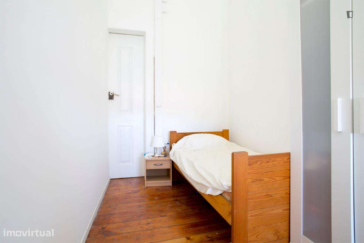 Quarto - localizado em Alcântara Lisbon - Grande imagem: 5/6