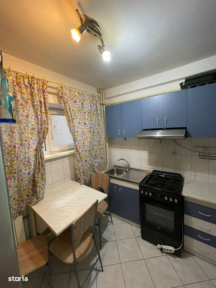 Apartament cu 3 camere decomandate, G. Enescu-5