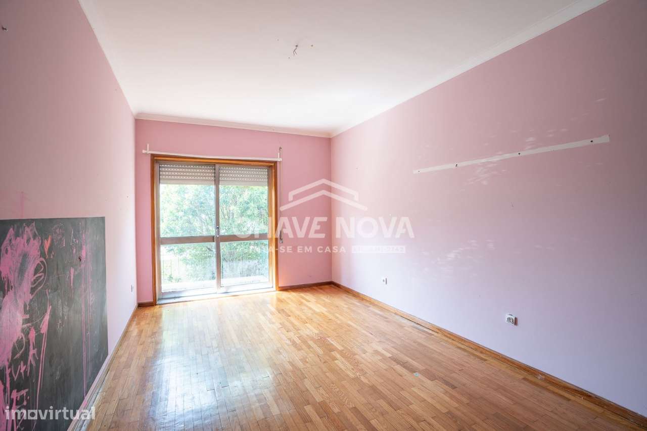 Apartamento T2 Varandas e Garagem Box – Águas Santas-10