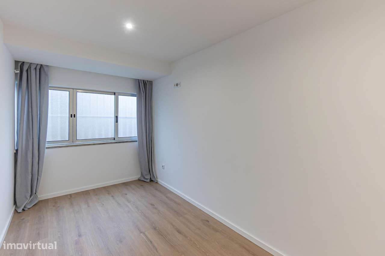 Apartamento T3 renovado | Bonfim, Porto | 105 m2-4