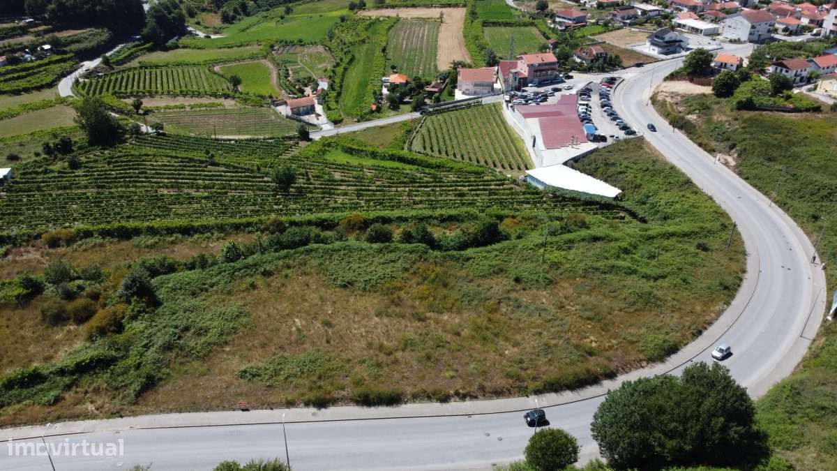 TERRENO PARA CONSTRUÇÃO NO CENTRO DA LIXA-11