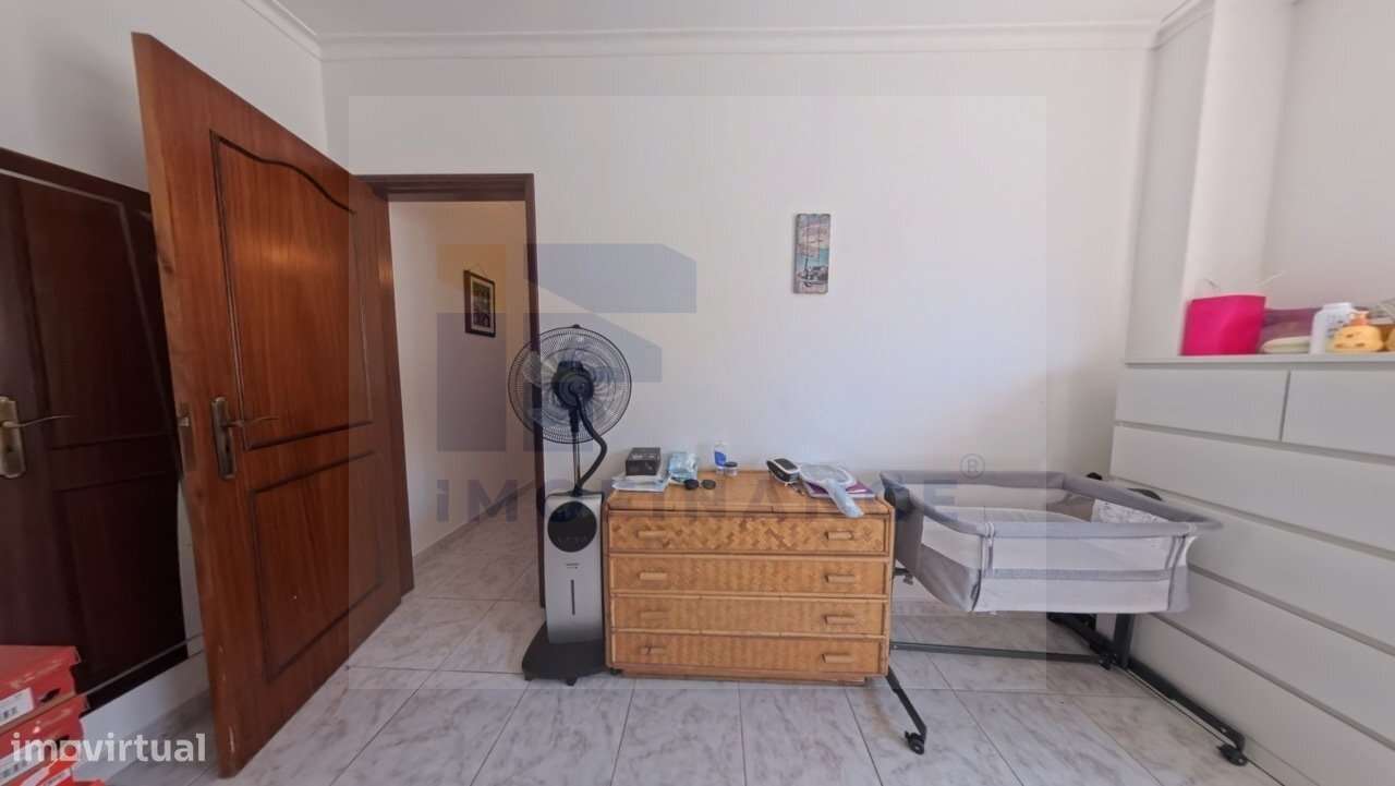 Excelente Apartamento T2, segunda linha de mar-6
