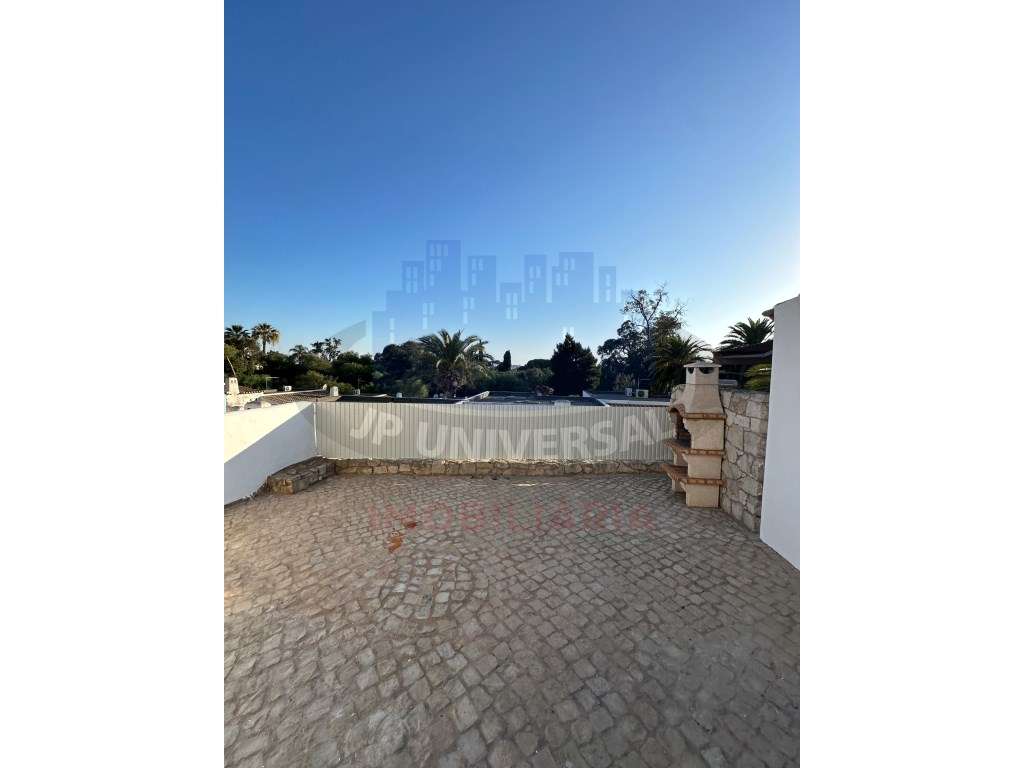 Vende se Apartamento T2 Albufeira-27