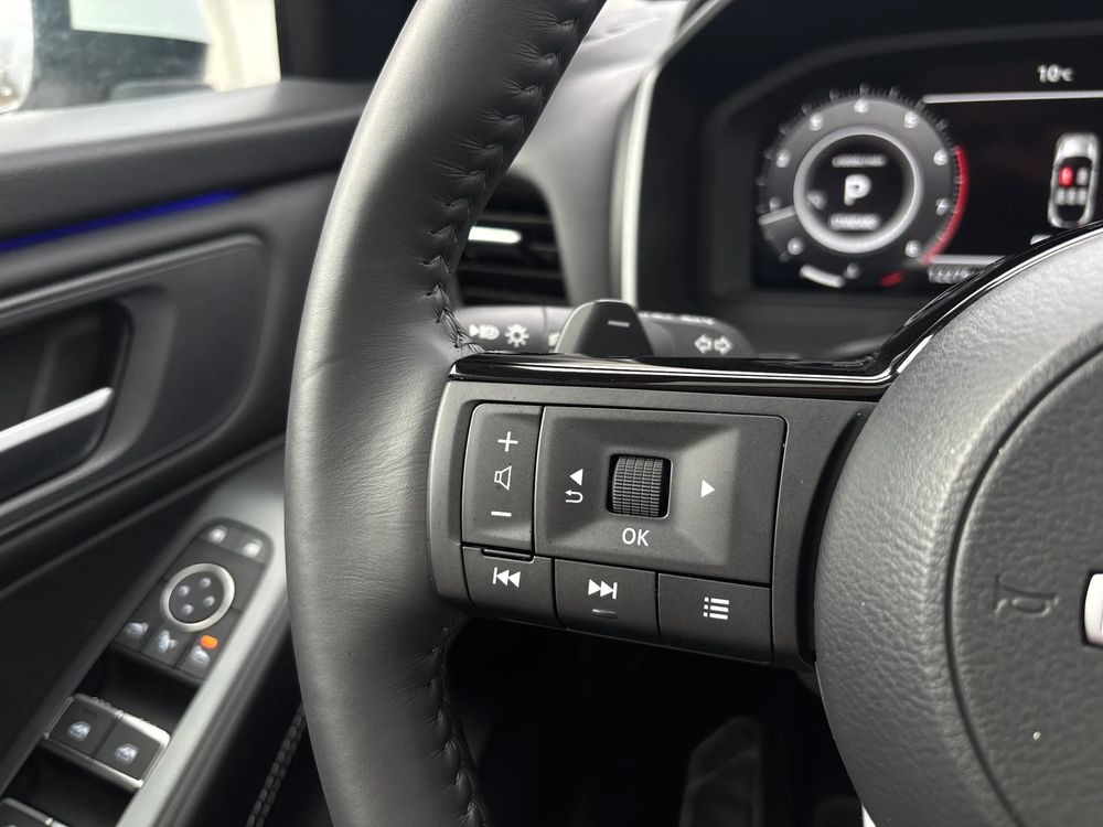 Nissan Qashqai Pakiet technologiczny + dach panoramiczny