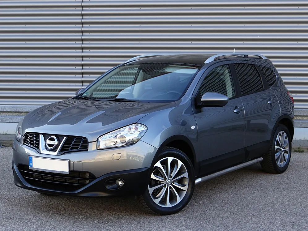 Nissan Qashqai 2.0 dCi DPF tekna 2011