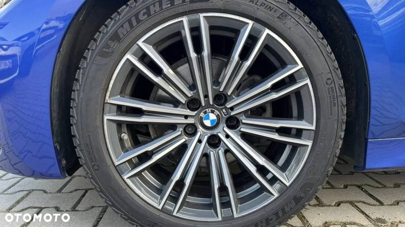 BMW Seria 3 320d xDrive M Sport sport - 15