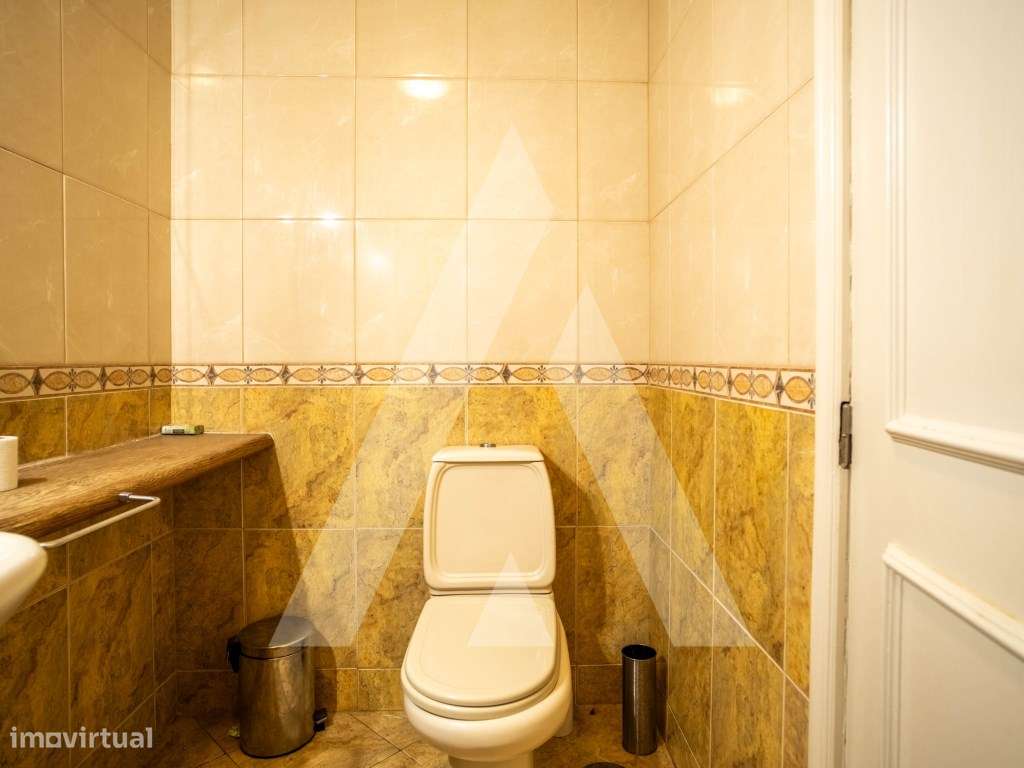 Apartamento T4 com Terraço de 90 m² no Centro de Aveiro-42