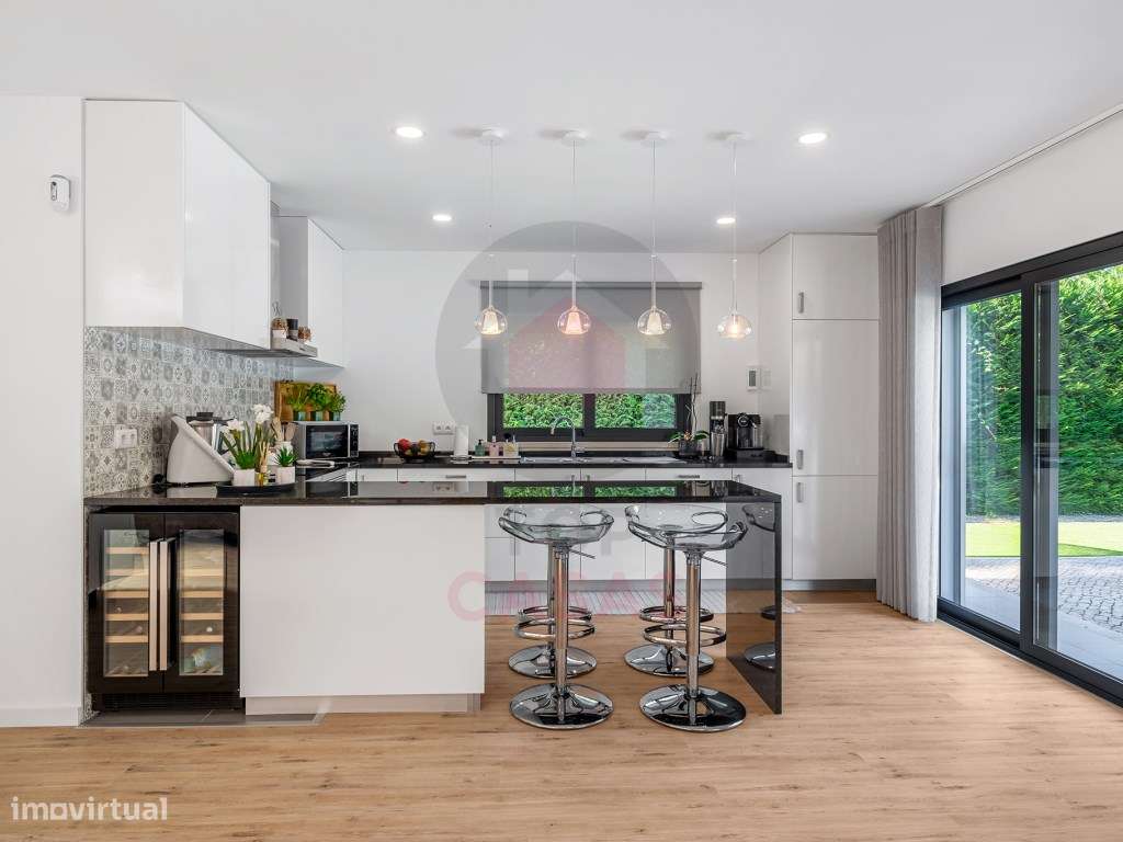 Moradia Contemporânea no Nadadouro com Piscina Aquecida, Bungalow I...-11