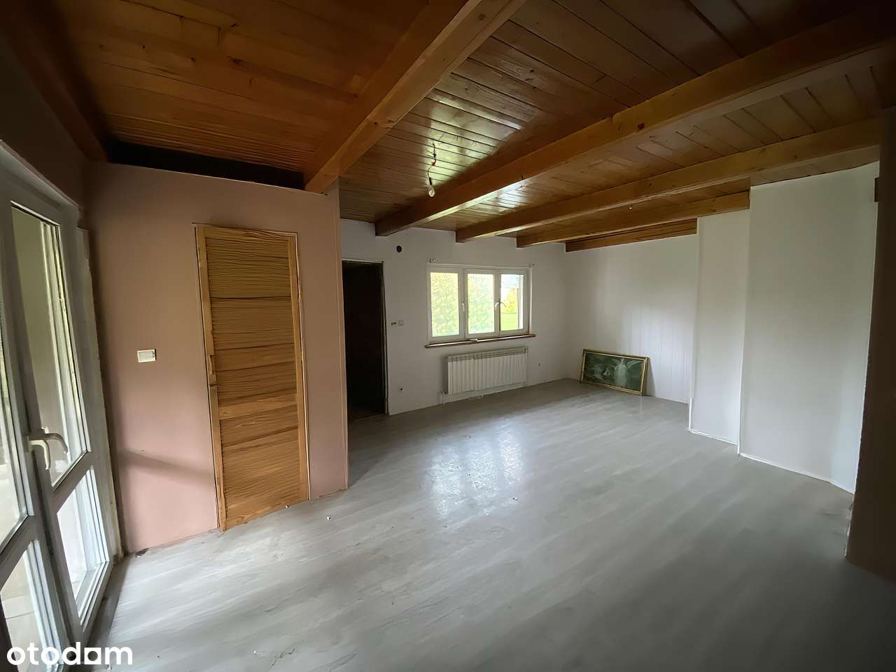 Dom z potencjałem na 20-arowej działce w okolicy Dobczyc - Pełny obrazek: 4/10