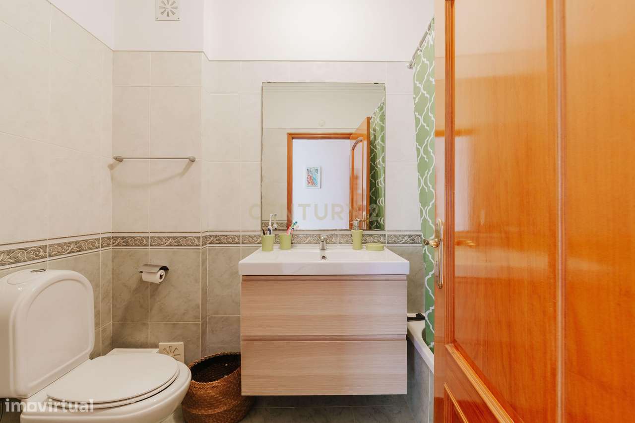 Apartamento T3 em Santa Iria de Azoia, Loures-11