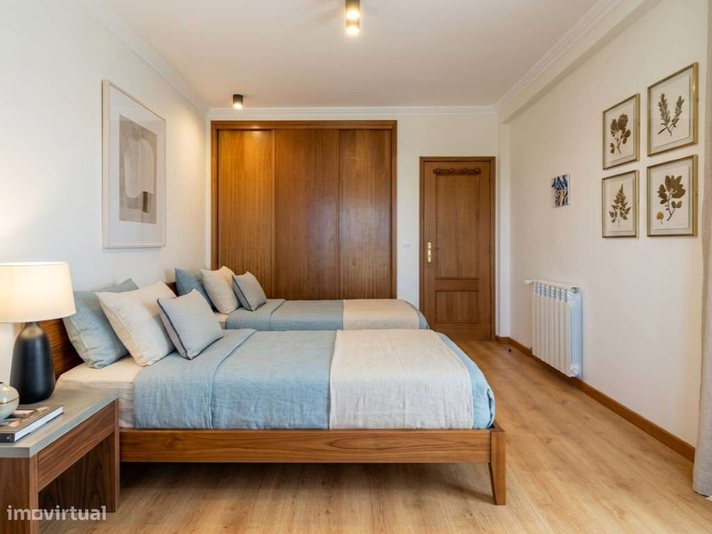 Moradia exclusiva com vista mar deslumbrante, piscina e localização...-34