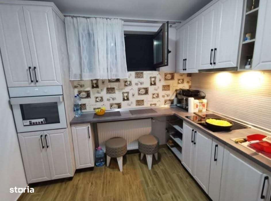 Casa individuala, decomandata, 3 camere, 84 mp, teren 400 mp., zona Va - Imagine principală: 4/12