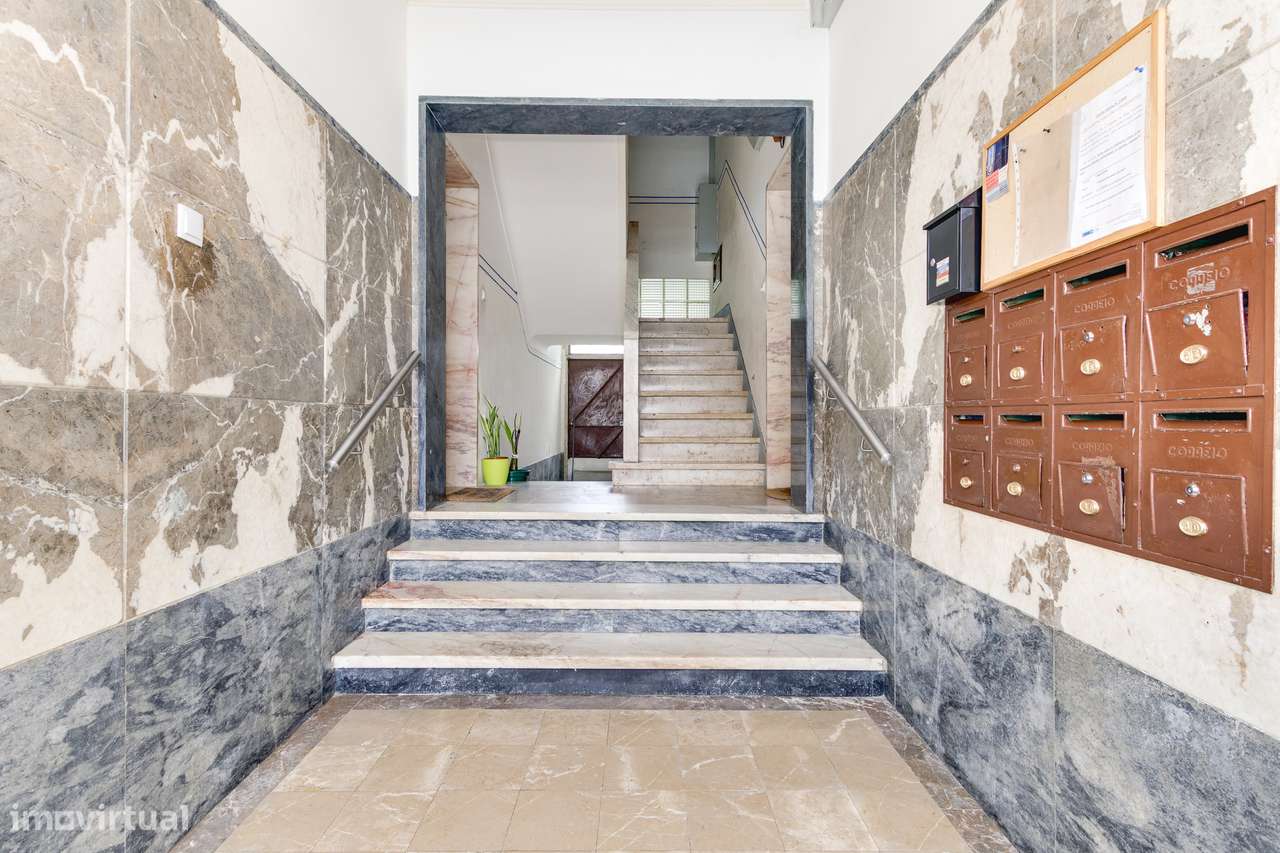 APARTAMENTO T2 | C/ ARRECADAÇÃO | CENTRO DE ALVERCA-24