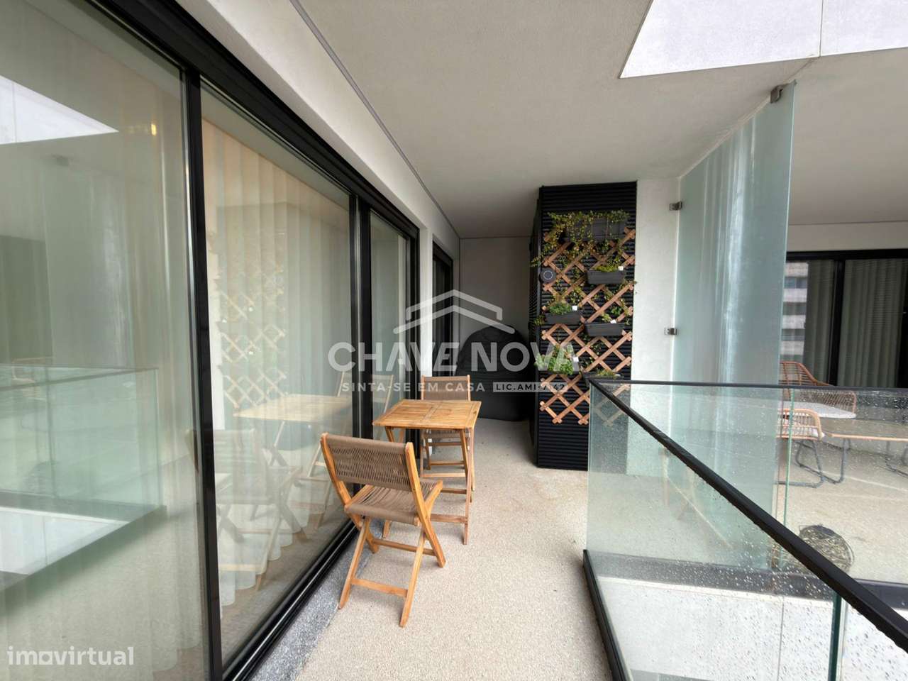 Apartamento T1+1 Santa Marinha de 2023 ao Arrábida Shopping VL8-8