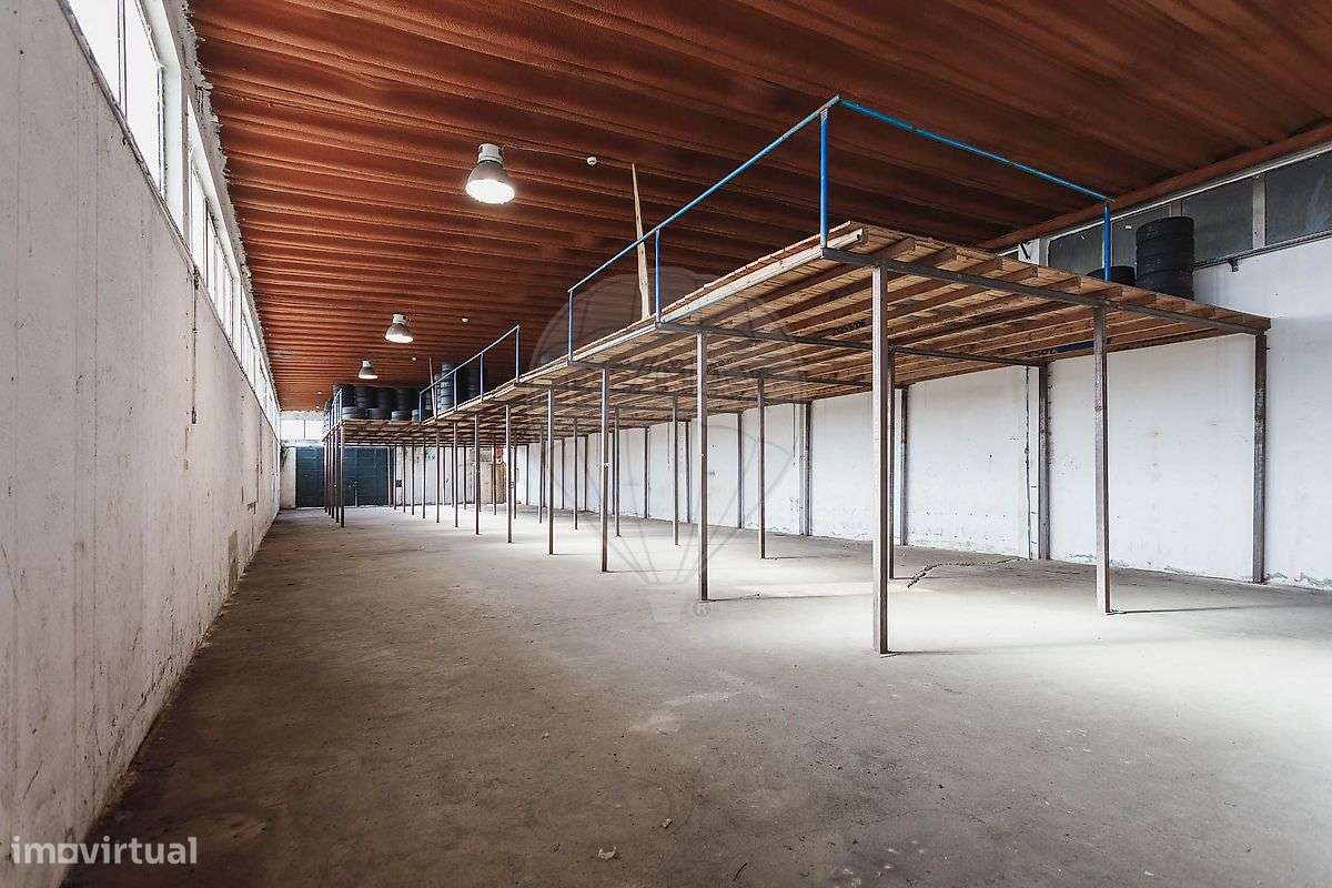 Armazém  para arrendamento - Grande imagem: 4/14