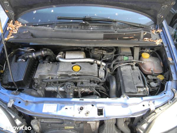 Dezmembrari  Opel ZAFIRA A (F75)  1999  > 2006 2.0 DTI 16V Motorina - 4