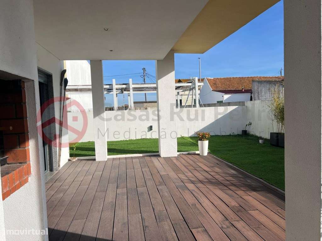 Moradia T4 Isolada, com garagem, Barreiro - Grande imagem: 4/23