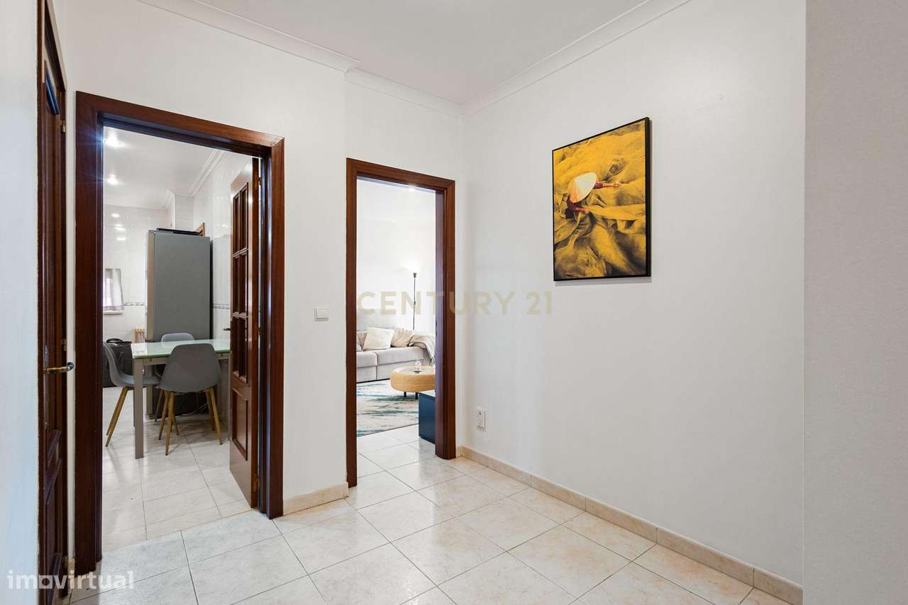 T2 com Garagem e Arrecadação – ÚNICO EM RIO MAIOR - Grande imagem: 4/32