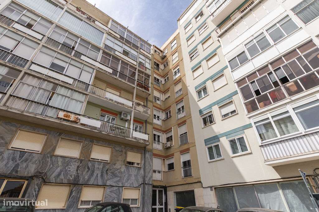 Apartamento T3 em Penha de França de 98 m2-37