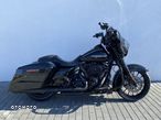 Harley-Davidson Touring Street Glide - 2