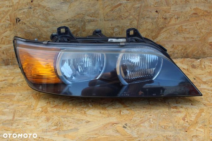 Lampa PRAWA BMW z3 oryginalna UK 8381084 - 1