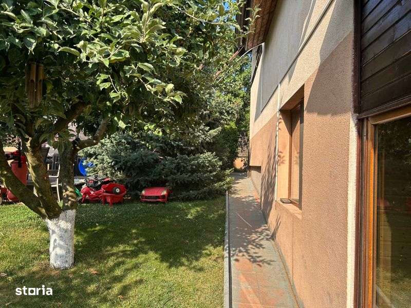 Vand casa complet mobilata in Barnova - Imagine principală: 3/8