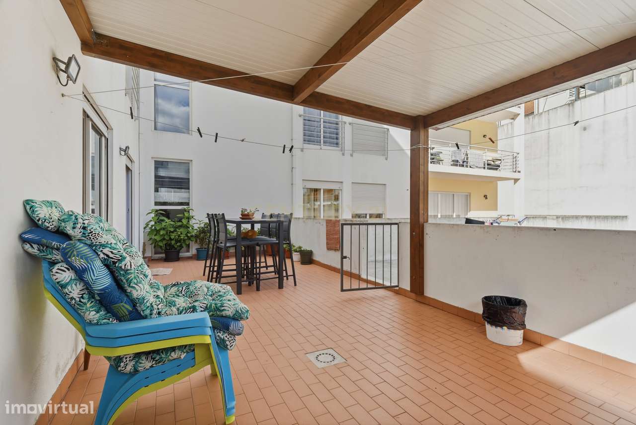 Apartamento T3 com terraço e churrasqueira – Merceana, Alenquer-29