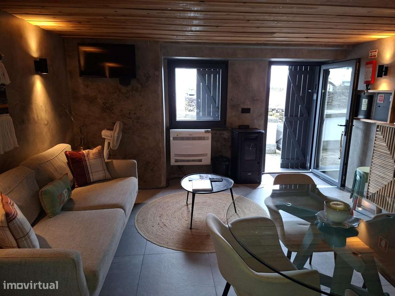 Moradia em S.Roque do Pico com 2 apartamentos de luxo-37