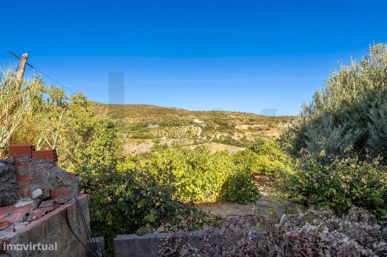 Ruína com Logradouro | Estoi, Faro-40