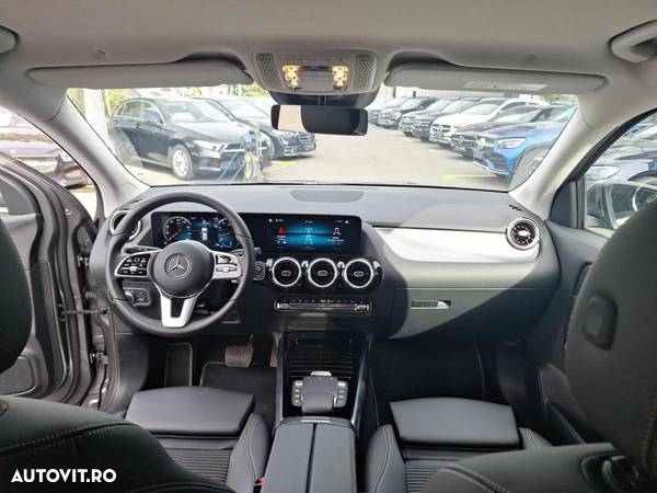 Mercedes-Benz GLA 200 4Matic 8G-DCT - 12