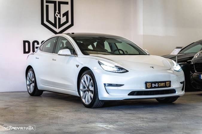 Tesla Model 3 Long-Range Dual Motor AWD - 17