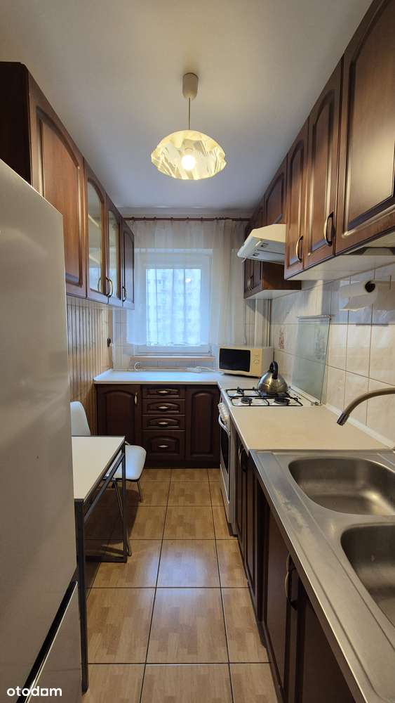 2-pok. 42 m² I Oddzielna kuchnia | Balkon I Broniewskiego 73 | Bielany - Pełny obrazek: 4/7