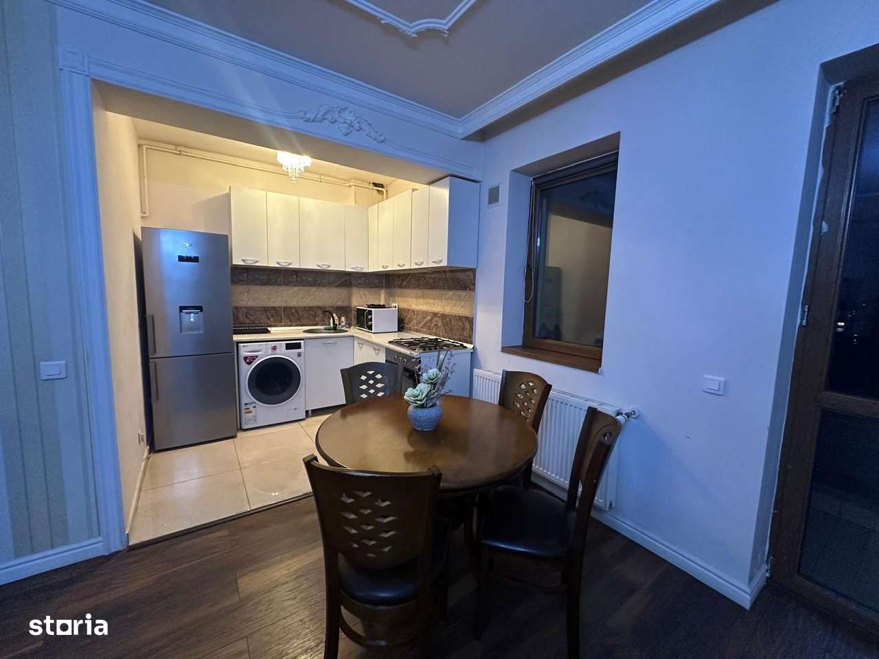 De vanzare apartament 2 camere - Mihai Bravu-9