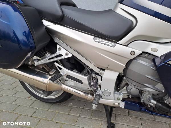 Yamaha FJR - 41