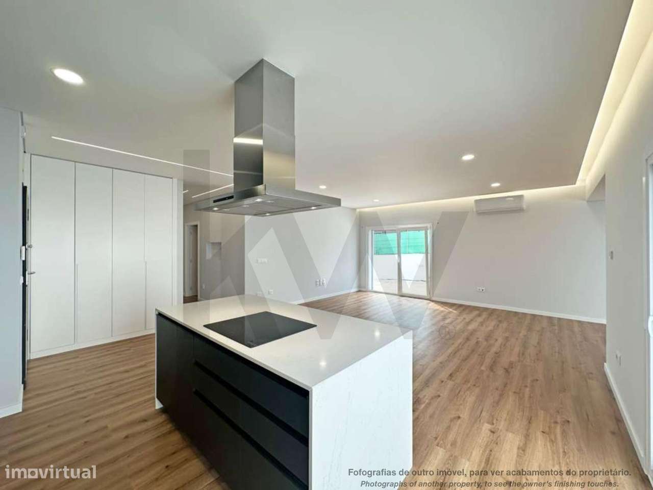 Moradia térrea T3, com suite, jardim, piscina e parqueamento-8