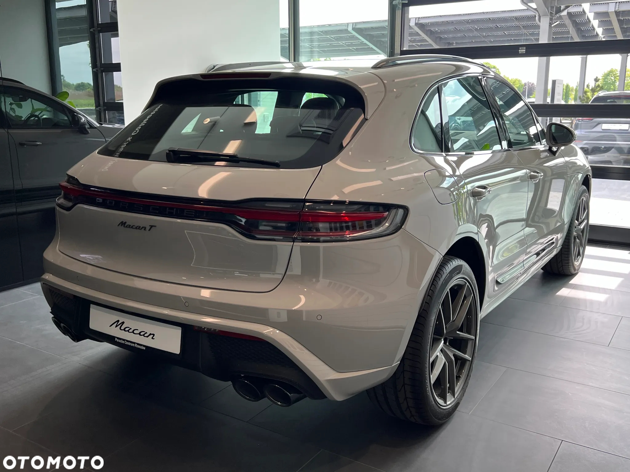 Porsche Macan T - 5