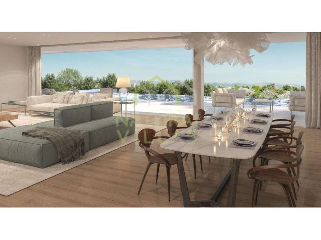 Duas Moradias Isoladas T5 e T3 na zona de Loulé-5