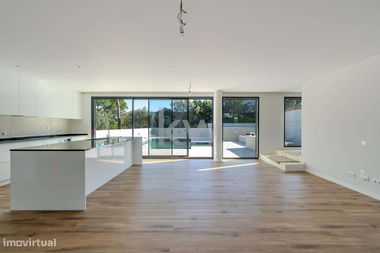 Moradia Geminada  com 3 Suites em Leceia - Barcarena - Grande imagem: 5/38