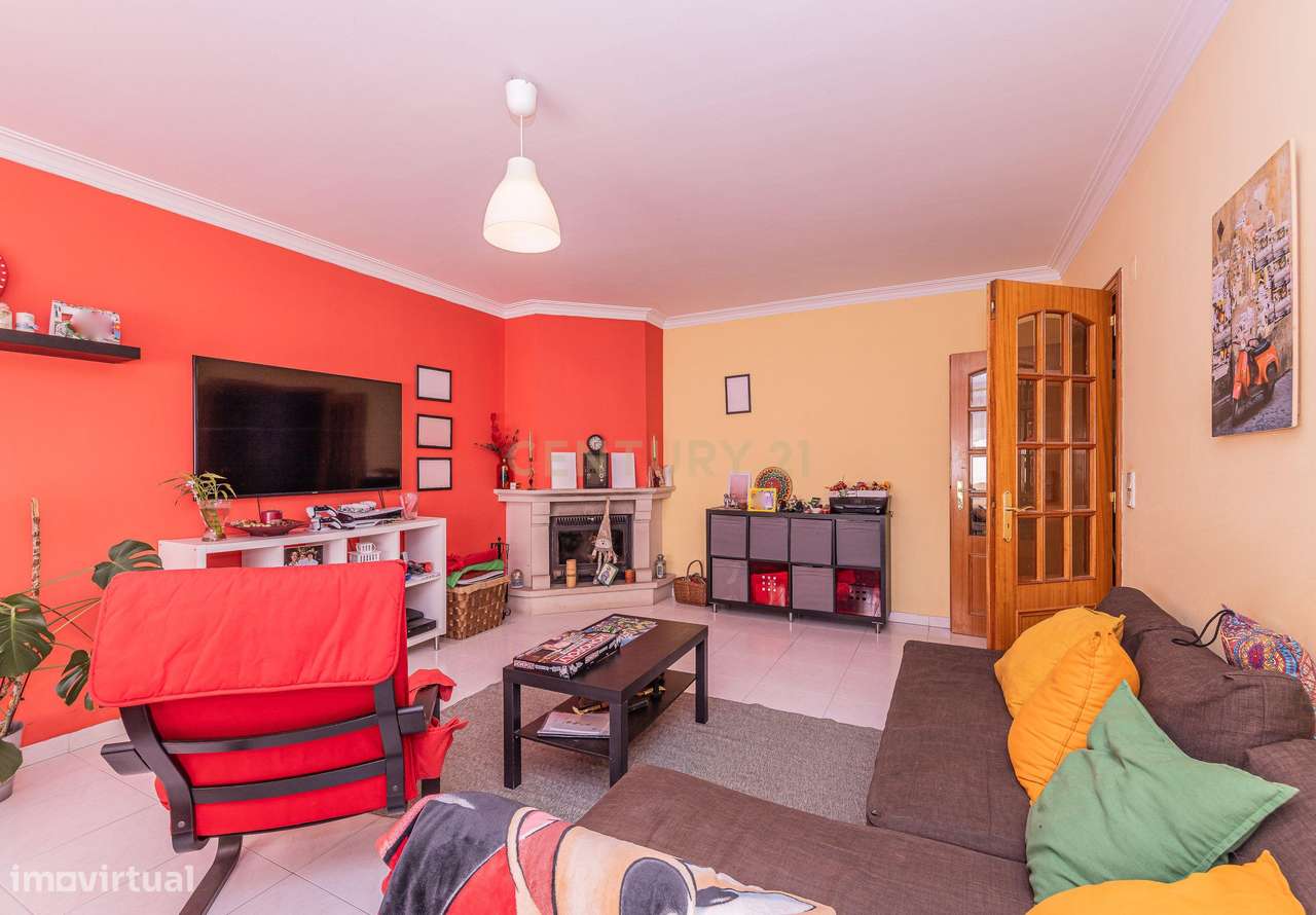 Apartamento T3 em S. Marcos/Cacém com Arrecadação-5