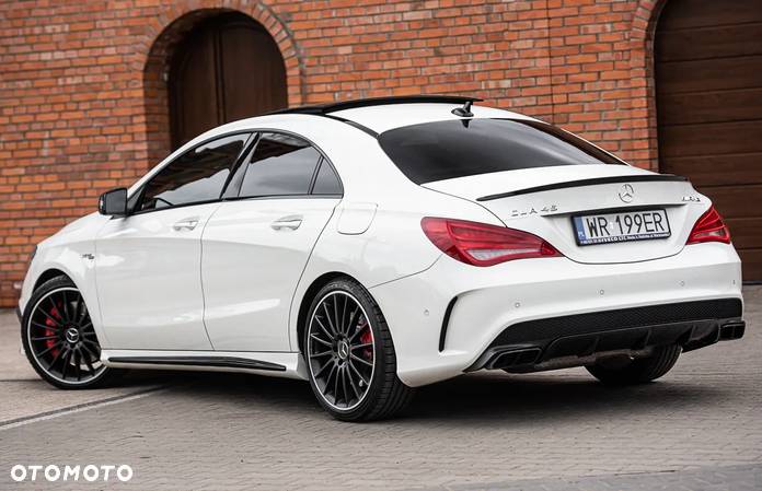 Mercedes-Benz CLA 45 AMG 4-Matic - 9